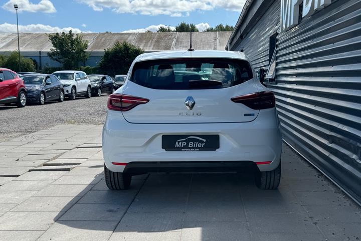 Hvid Renault Clio V fra 2020