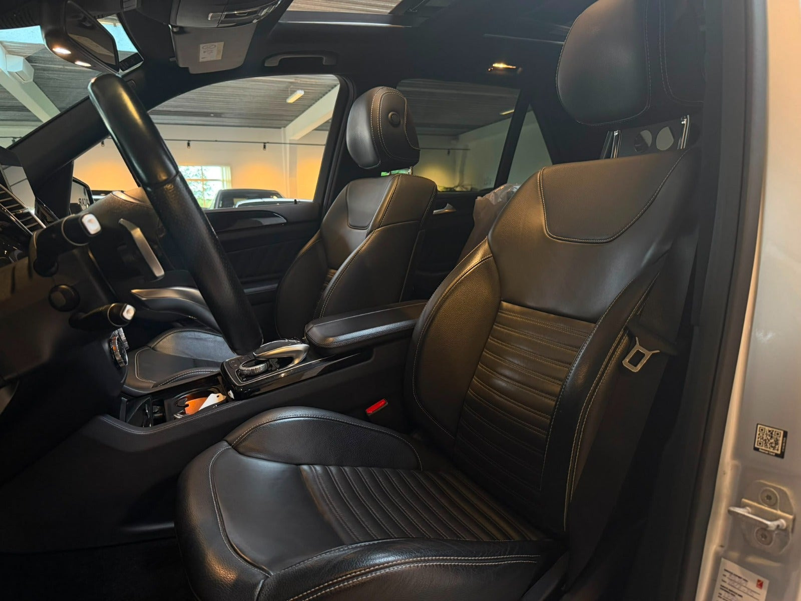 Sølv Mercedes GLE43 fra 2017