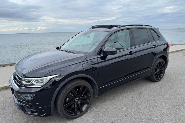 Sort VW Tiguan fra 2021