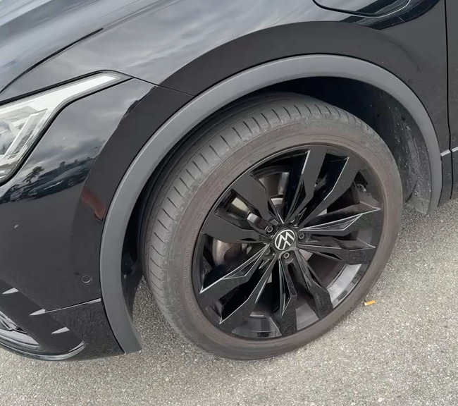 Sort VW Tiguan fra 2021
