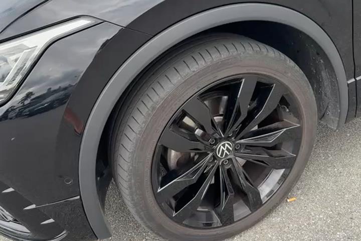 Sort VW Tiguan fra 2021