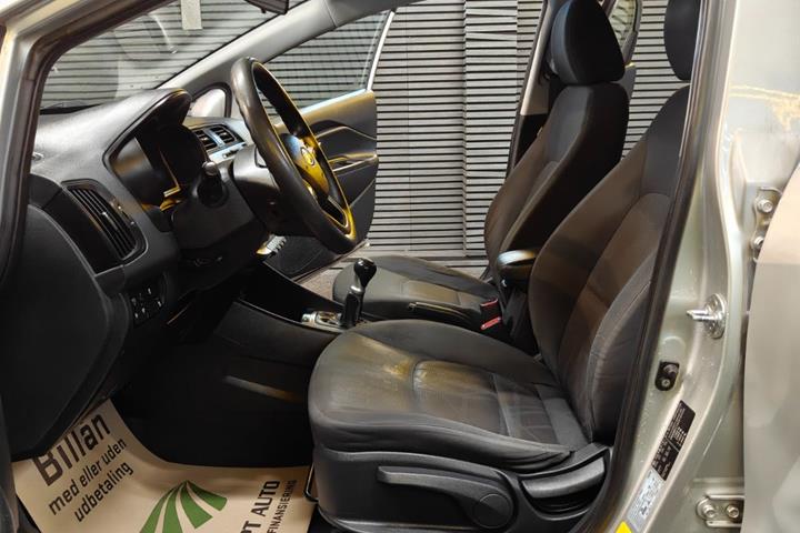 undefined Kia Rio fra 2011