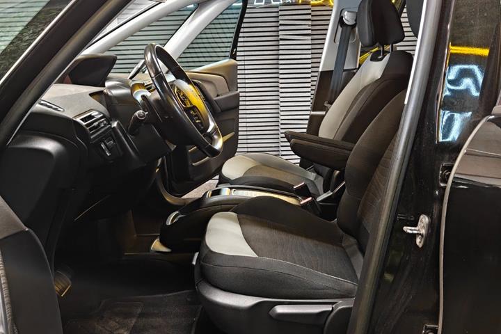 undefined Citroën Grand C4 Picasso fra 2014
