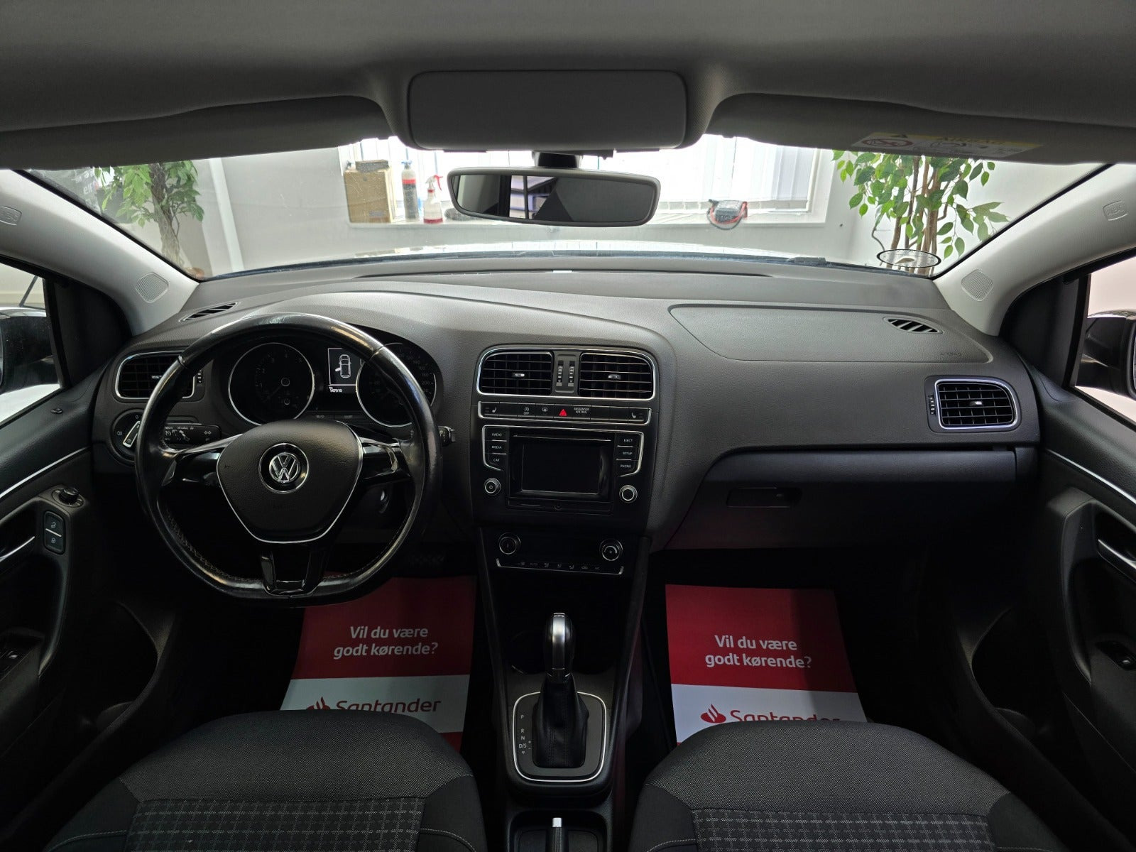 Sort VW Polo fra 2016