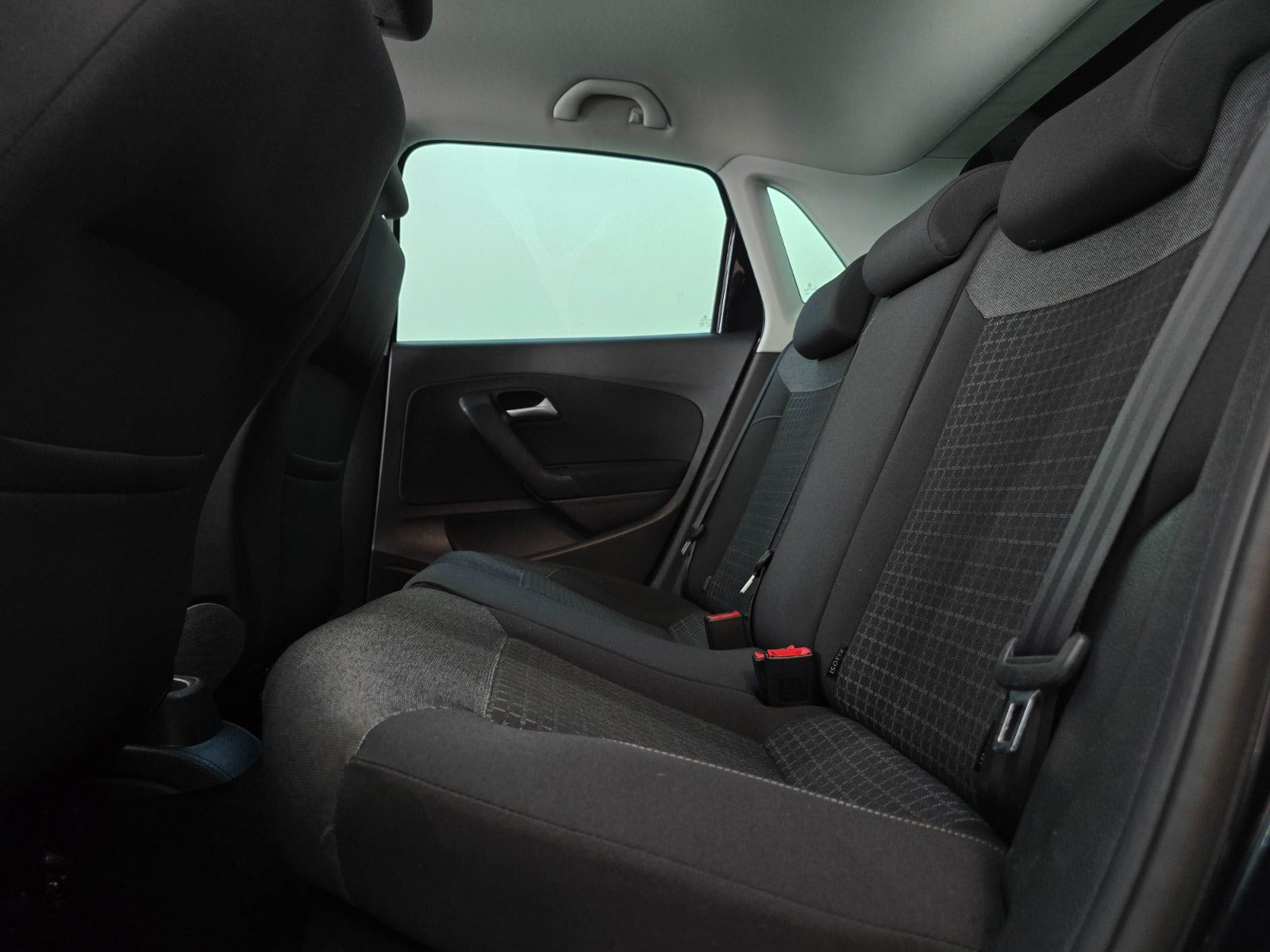 Sort VW Polo fra 2016