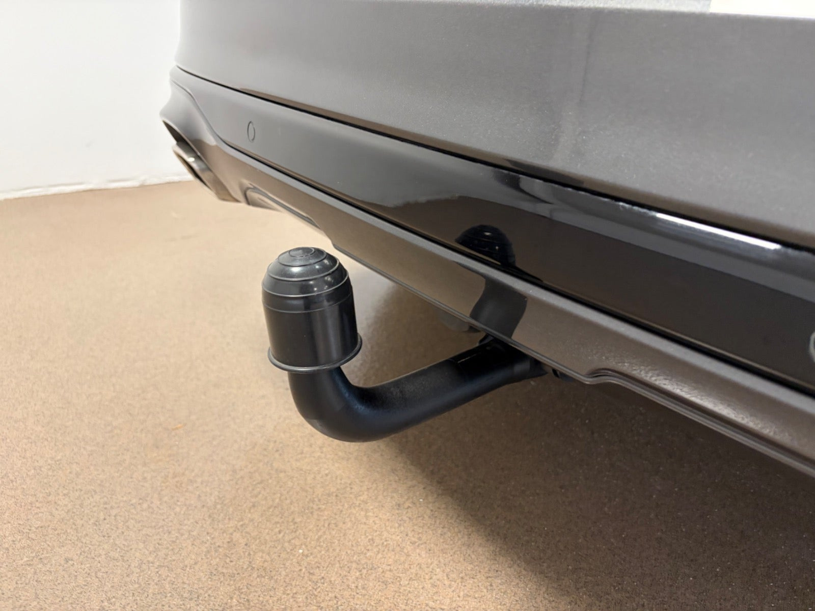 Grå Ford Kuga fra 2022