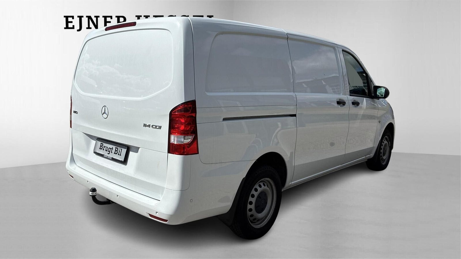 Hvid Mercedes Vito 114 fra 2024