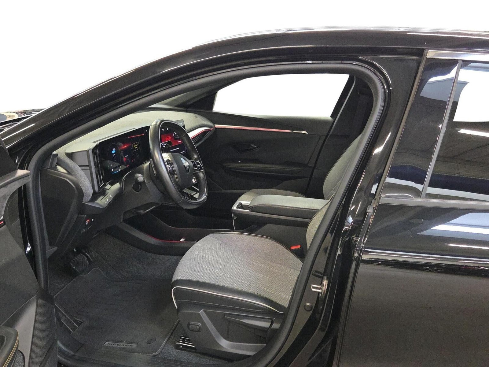 Sort Renault Megane E-Tech fra 2023