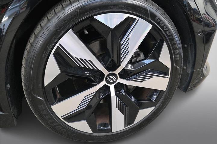 Sort Renault Megane E-Tech fra 2023