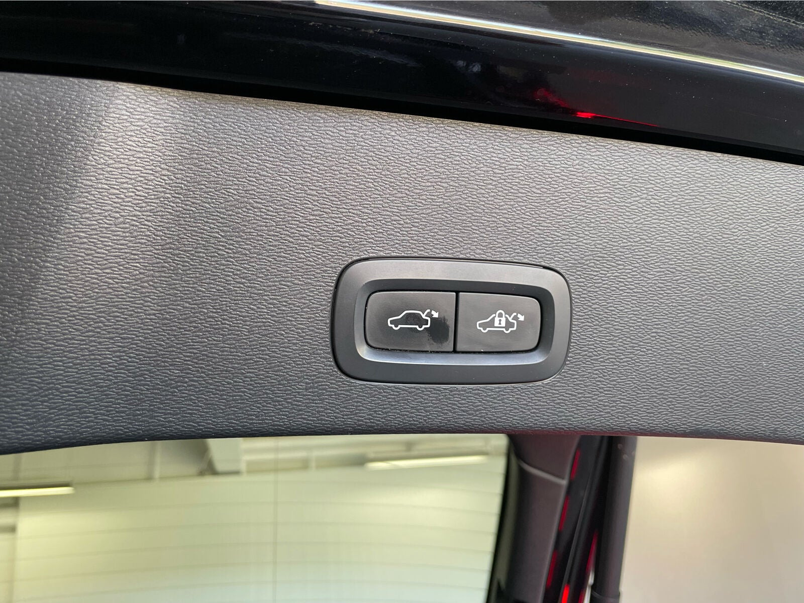 Sort Volvo C40 fra 2022