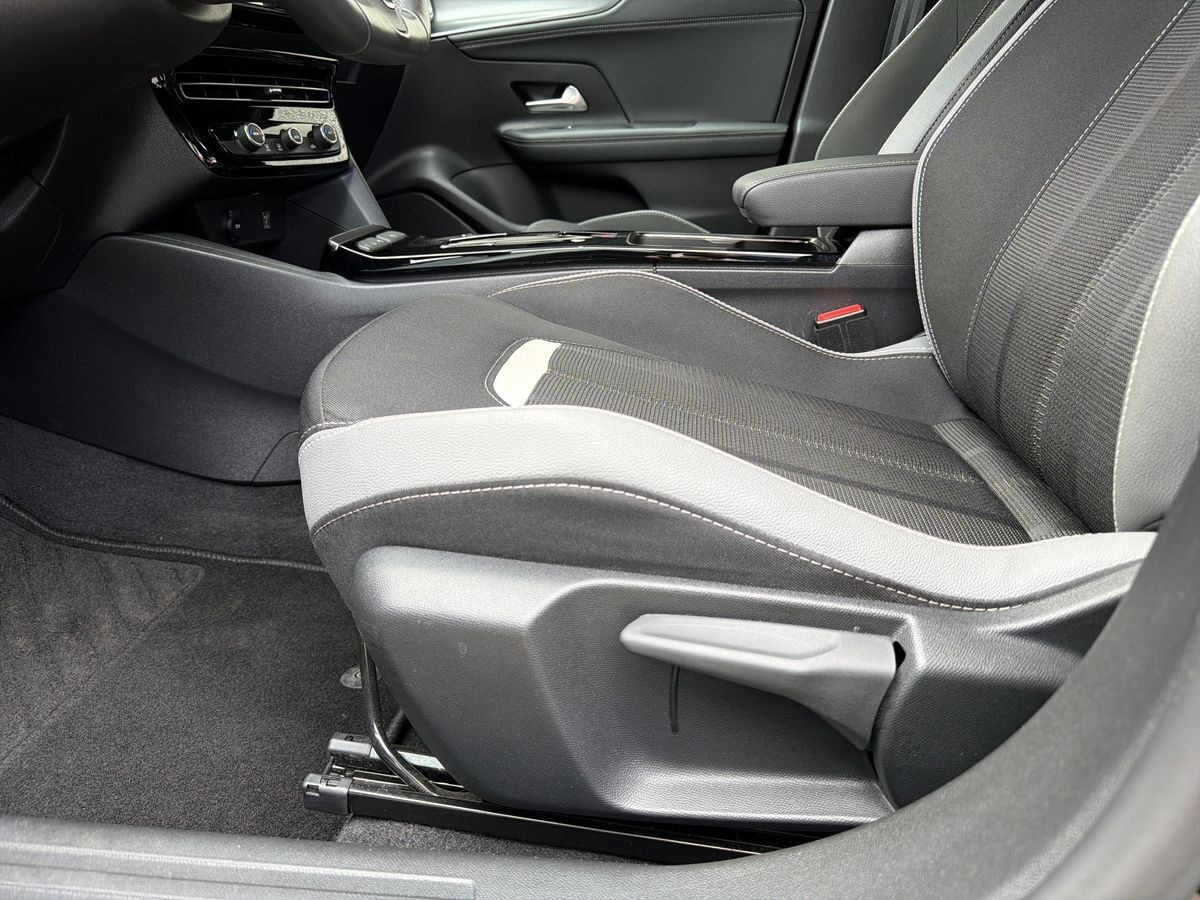Sort Opel Mokka fra 2023