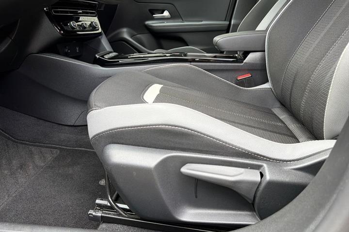 Sort Opel Mokka fra 2023