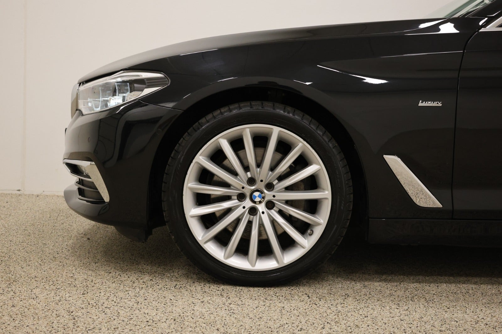 Sort BMW 530d fra 2018