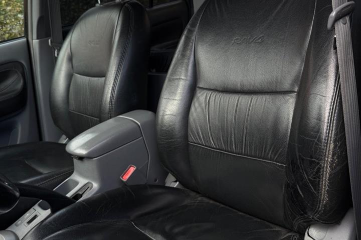 undefined Toyota RAV4 fra 2003