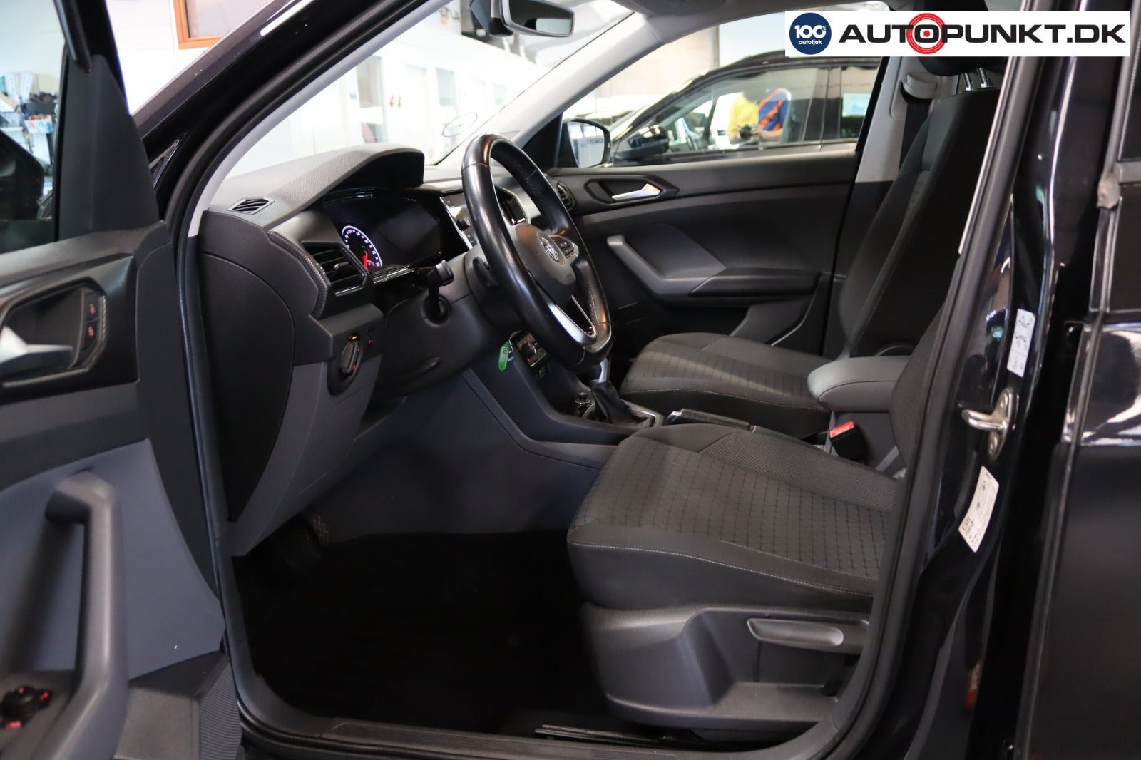 Sort VW T-Cross fra 2019