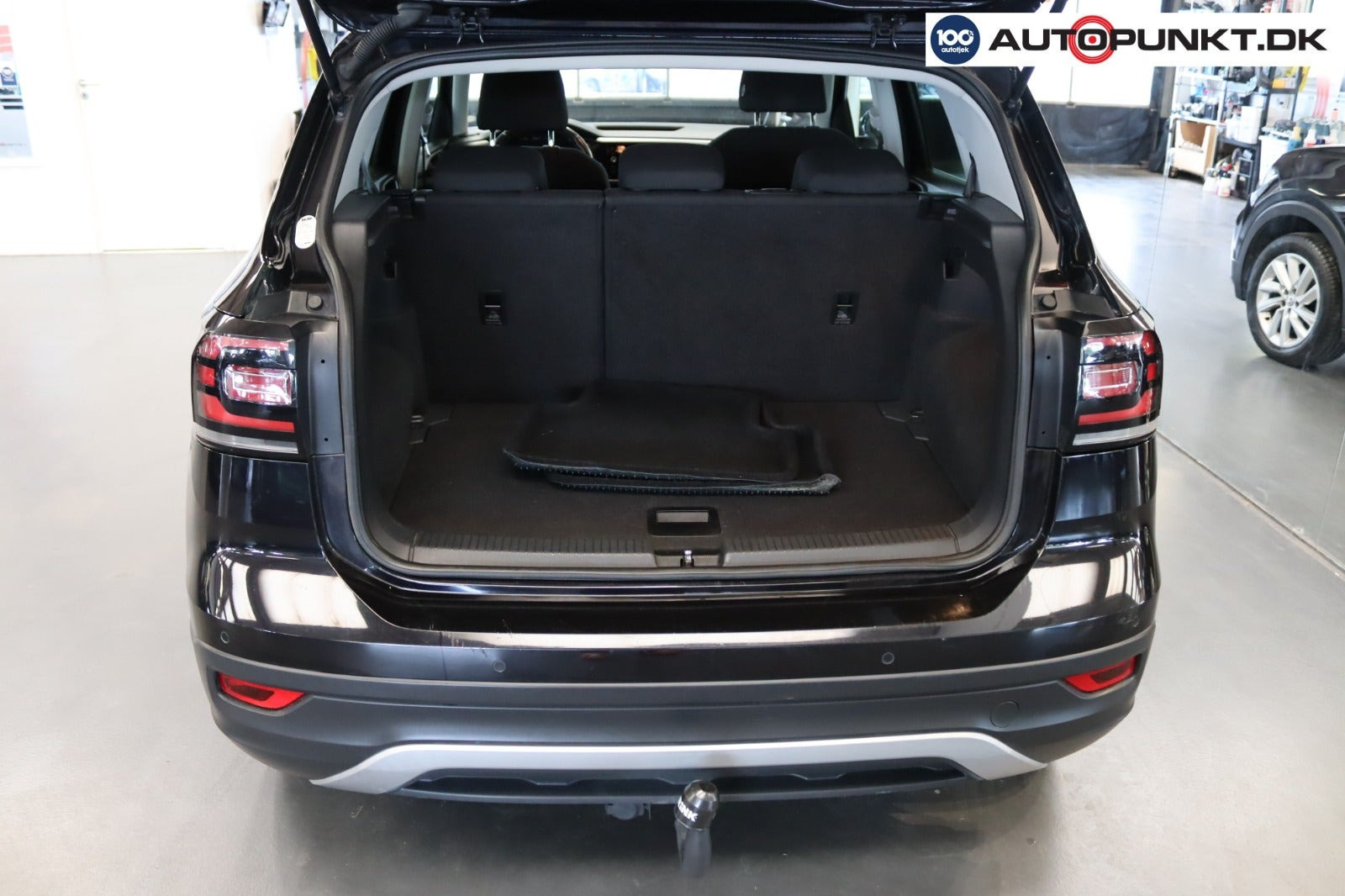 Sort VW T-Cross fra 2019
