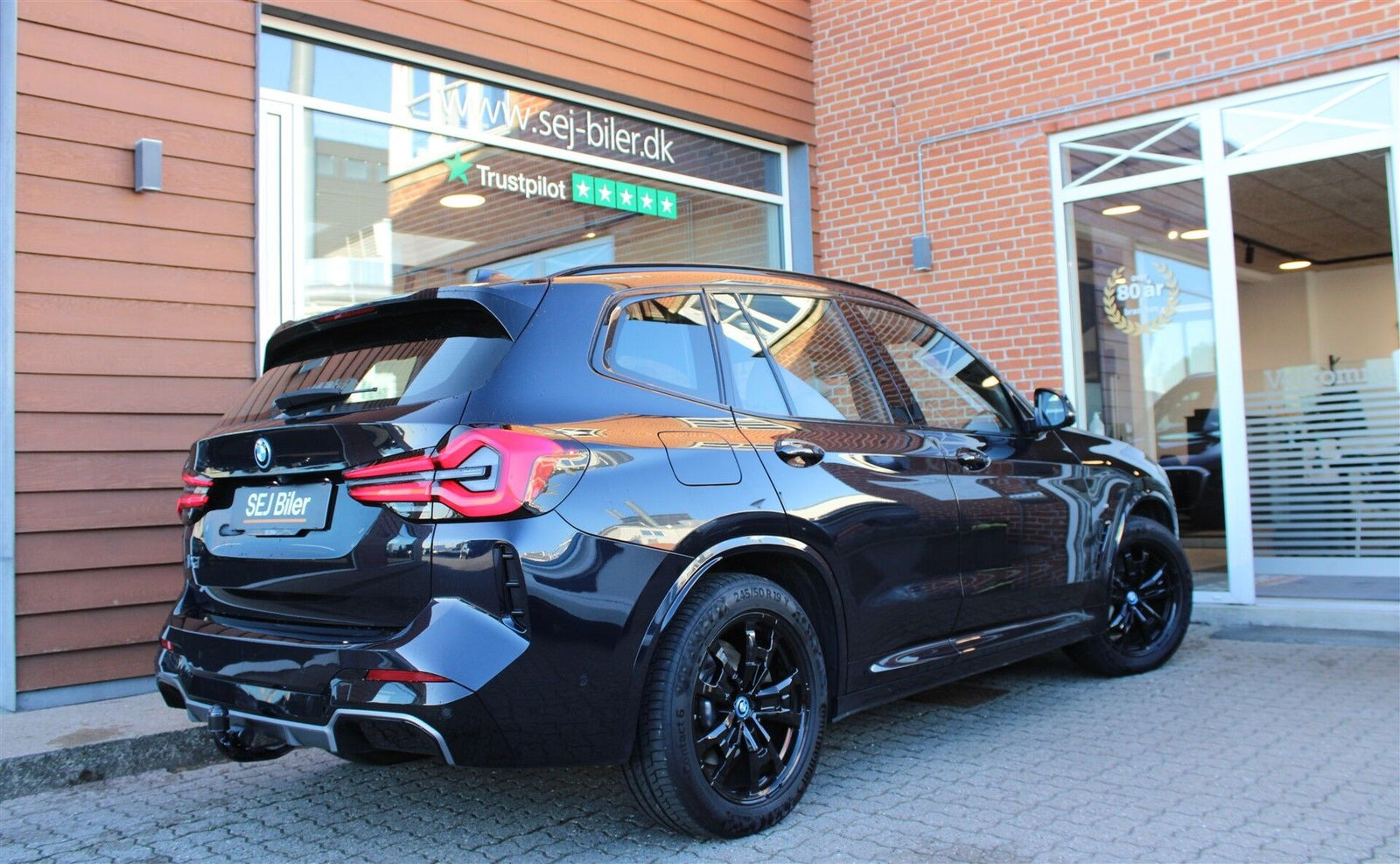 Sort BMW iX3 fra 2023