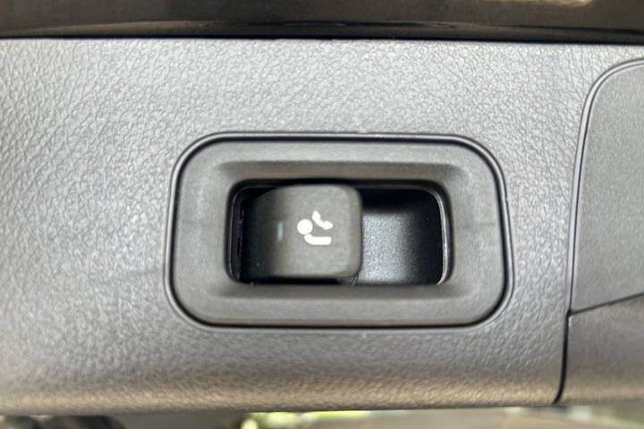Sort Mercedes EQA250+ fra 2025