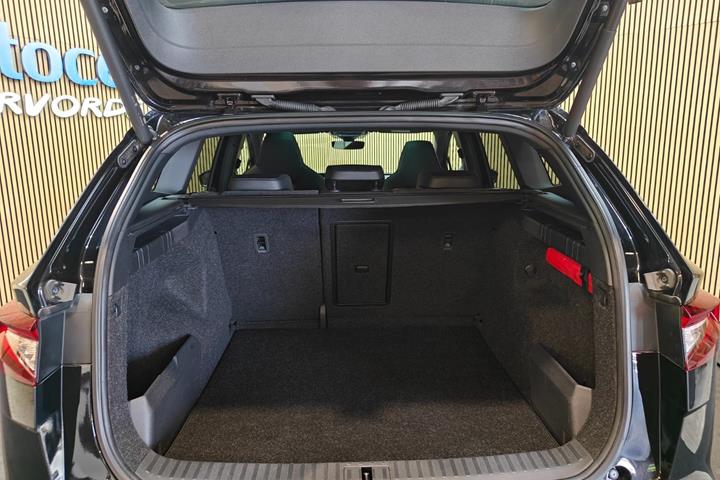 Sort Skoda Enyaq fra 2023