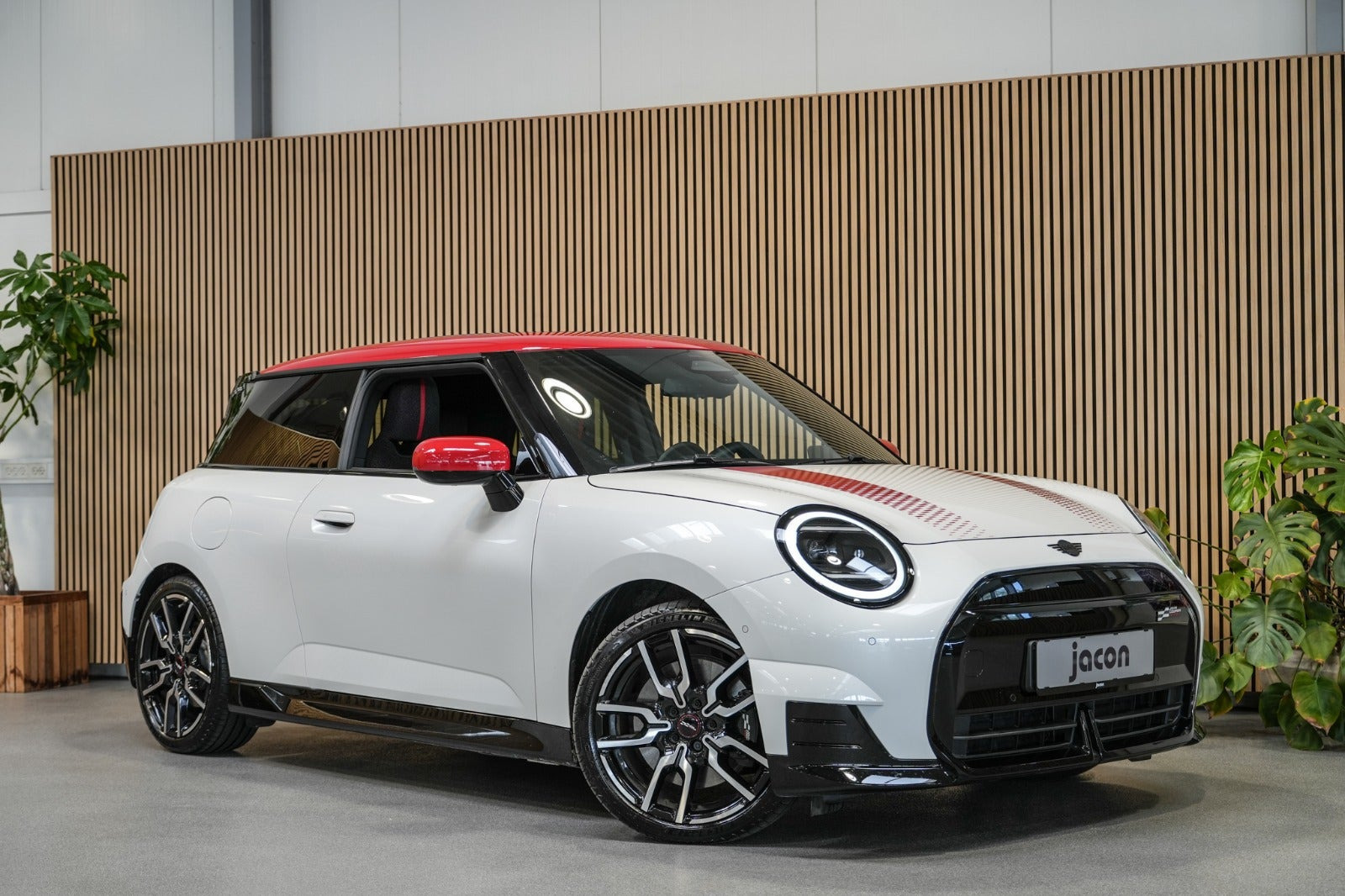 Mini Cooper SE JCW Trim M