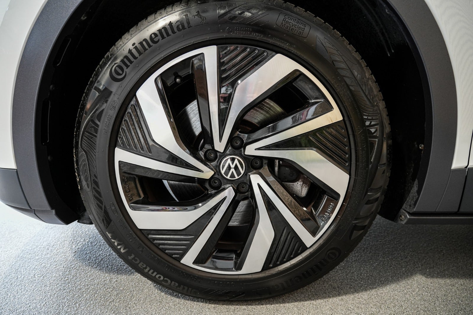 Hvid VW ID.4 fra 2020