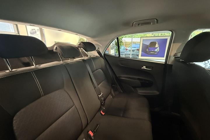 Grå Kia Picanto fra 2021