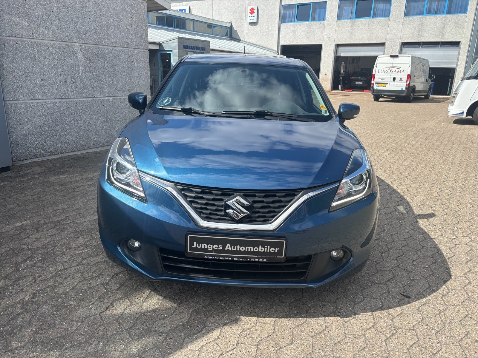 Blå Suzuki Baleno fra 2017
