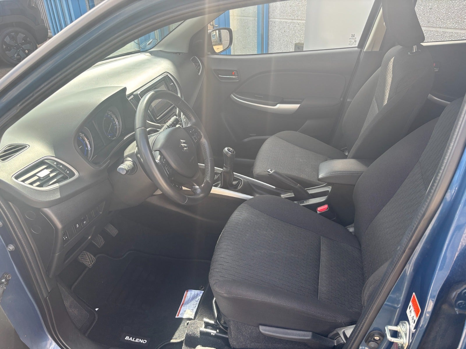 Blå Suzuki Baleno fra 2017