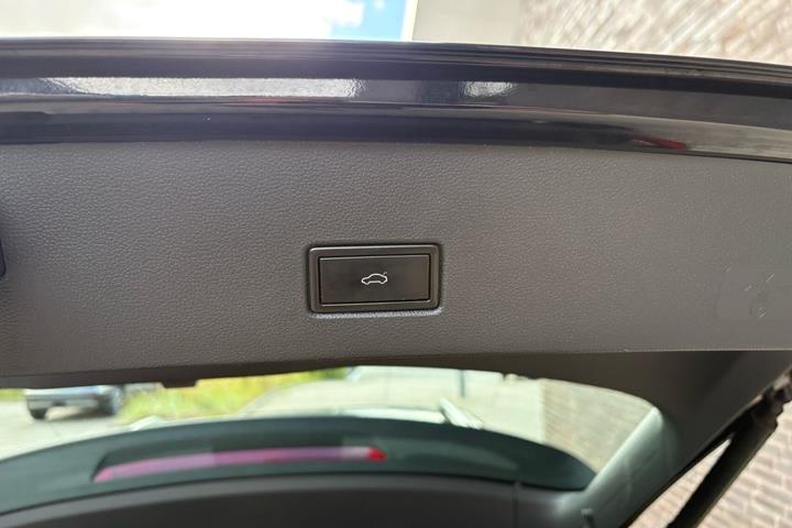 Sort VW T-Roc fra 2020