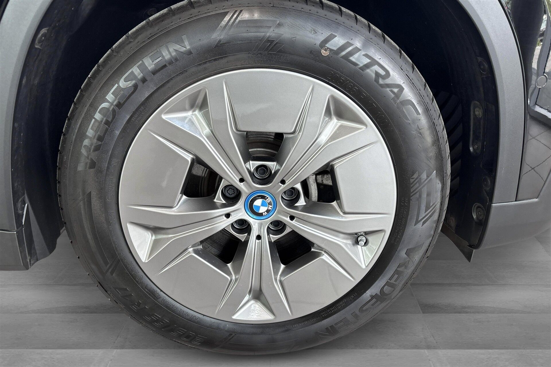 Sort BMW iX1 fra 2023