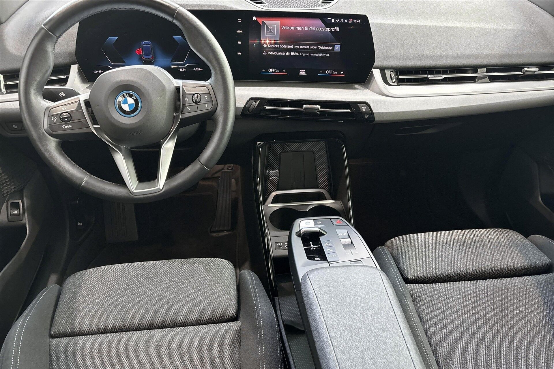Sort BMW iX1 fra 2023