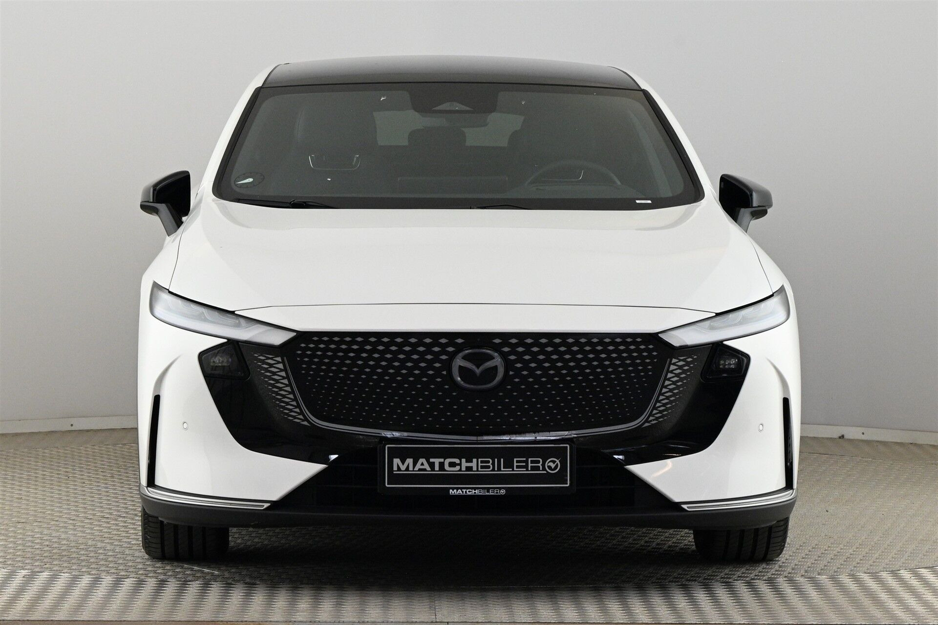 Hvid Mazda 6e fra 2026