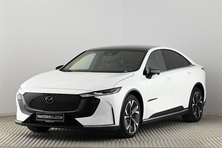 Hvid Mazda 6e fra 2026