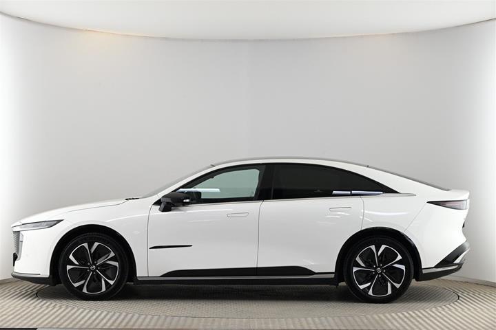 Hvid Mazda 6e fra 2026