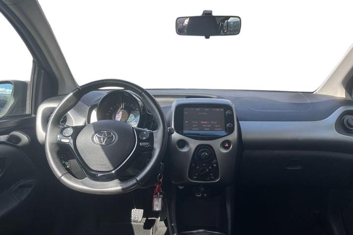Sort Toyota Aygo fra 2017