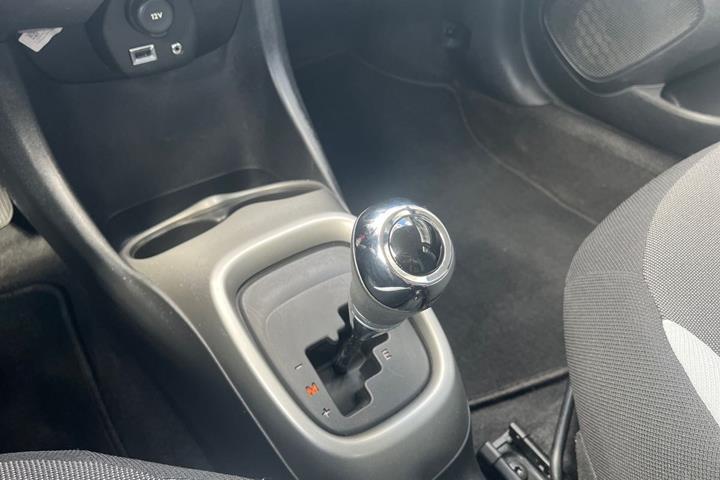 Sort Toyota Aygo fra 2017