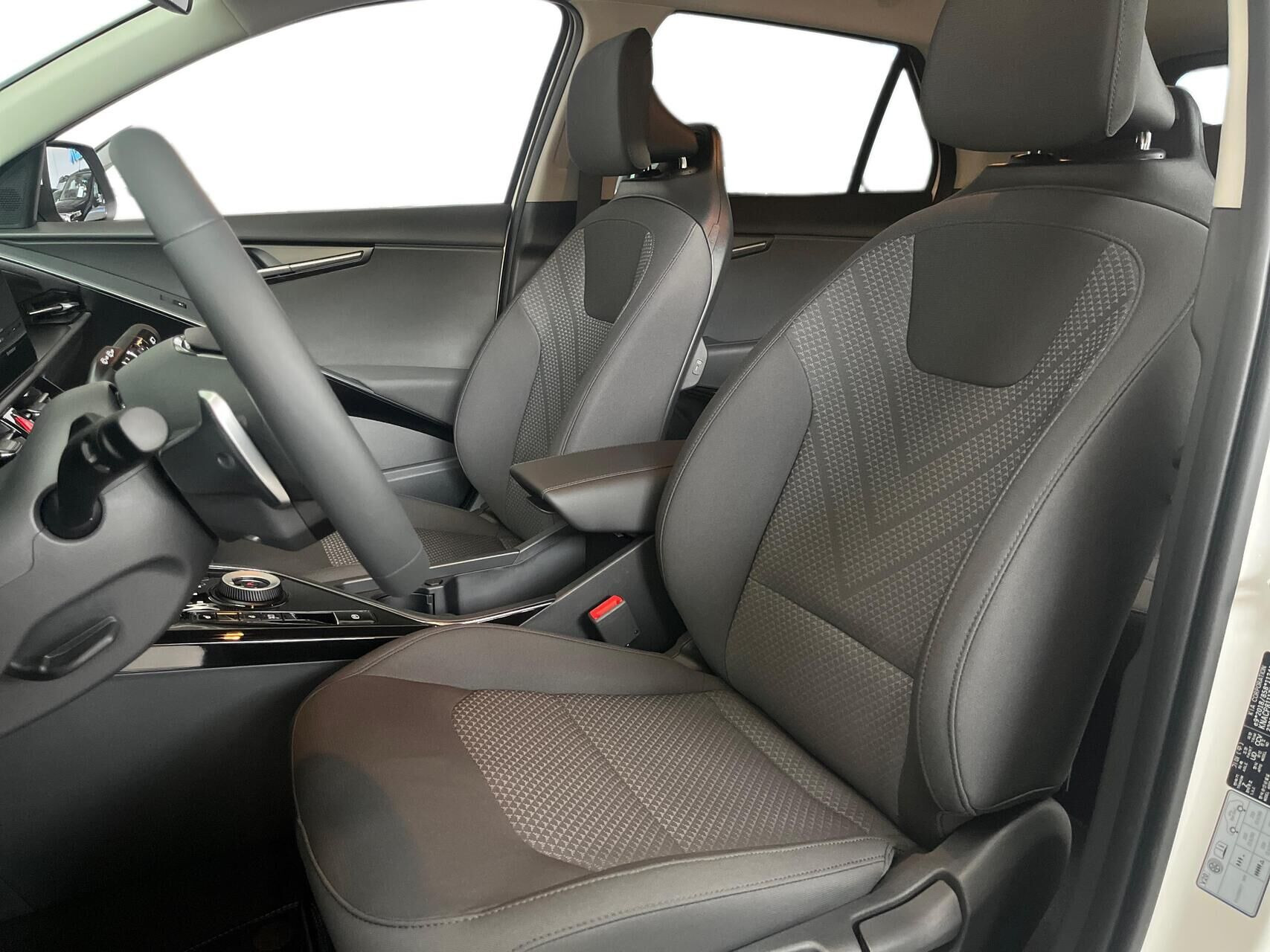 Hvid Kia Niro EV fra 2026