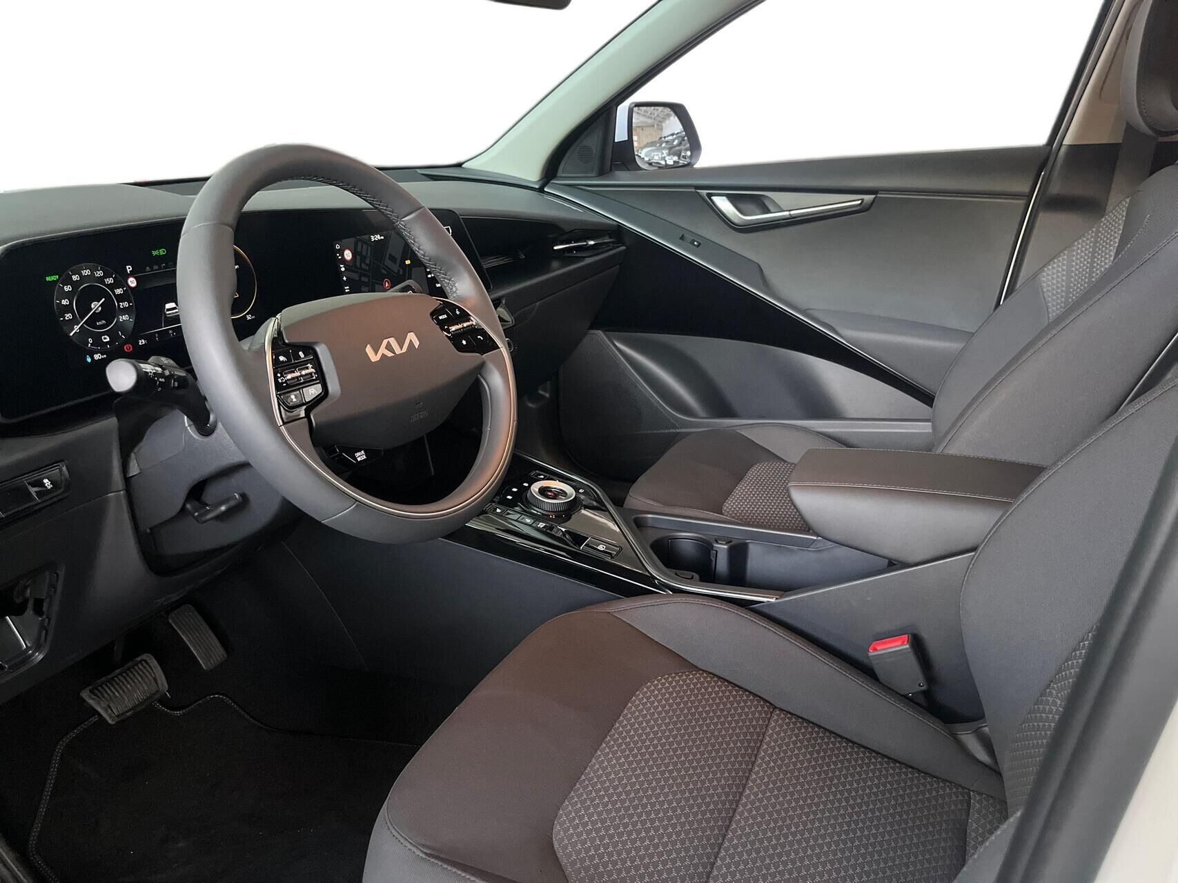 Hvid Kia Niro EV fra 2026