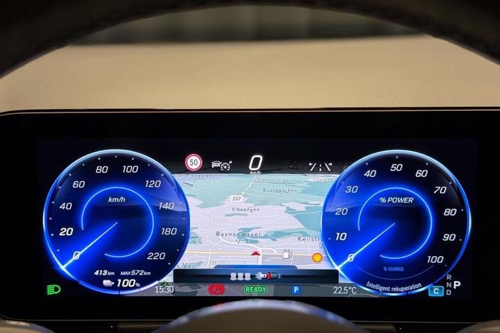 Grå Mercedes EQA 250+ fra 2025