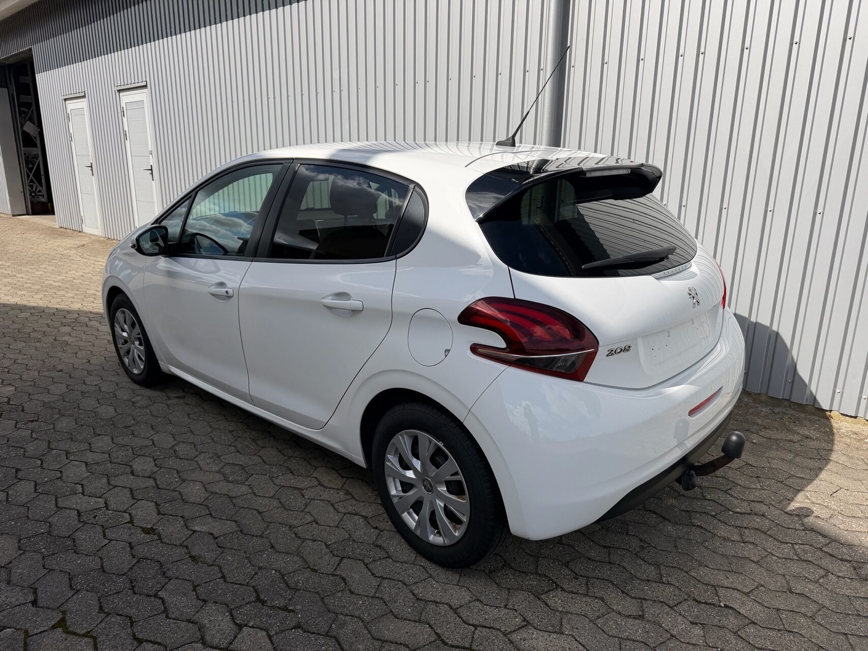 Hvid Peugeot 208 fra 2018