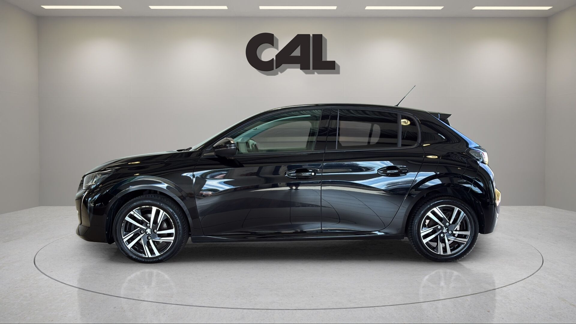 Sort Peugeot 208 fra 2021