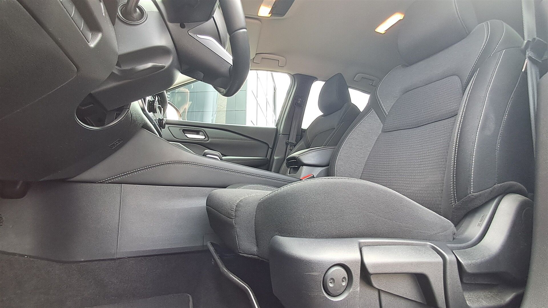 Sort Nissan Qashqai fra 2023