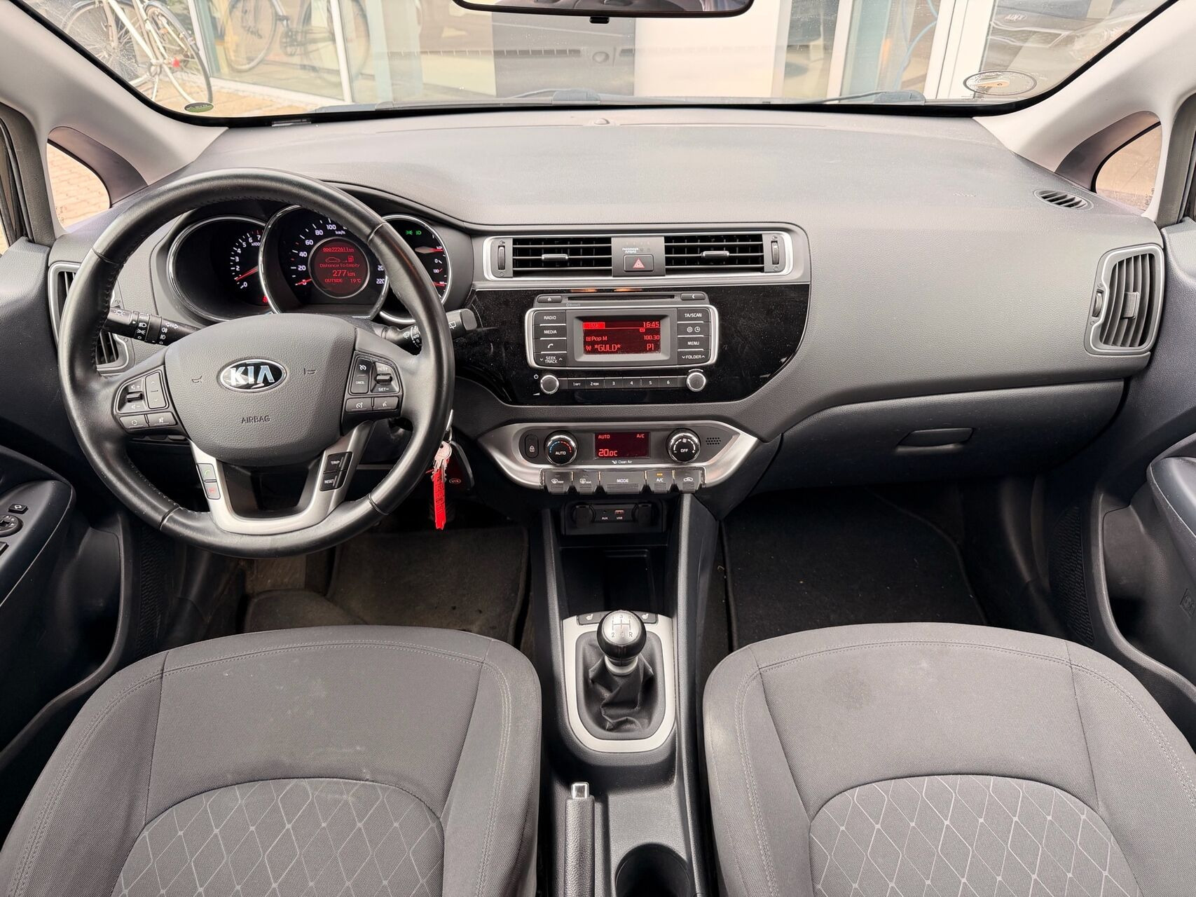 Sort Kia Rio fra 2016