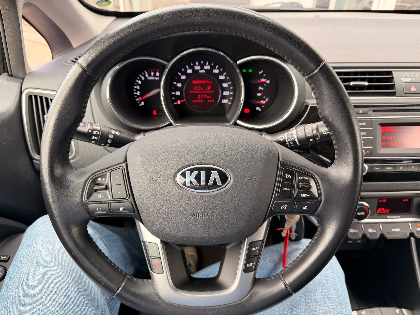 Sort Kia Rio fra 2016