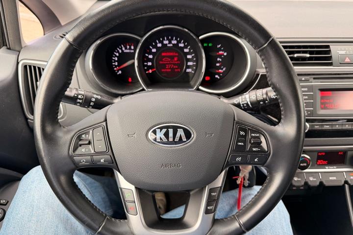 Sort Kia Rio fra 2016