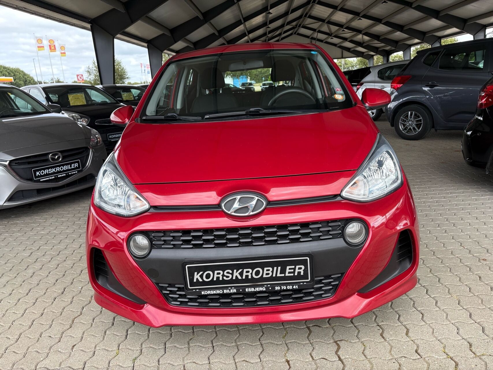 Rød Hyundai i10 fra 2017