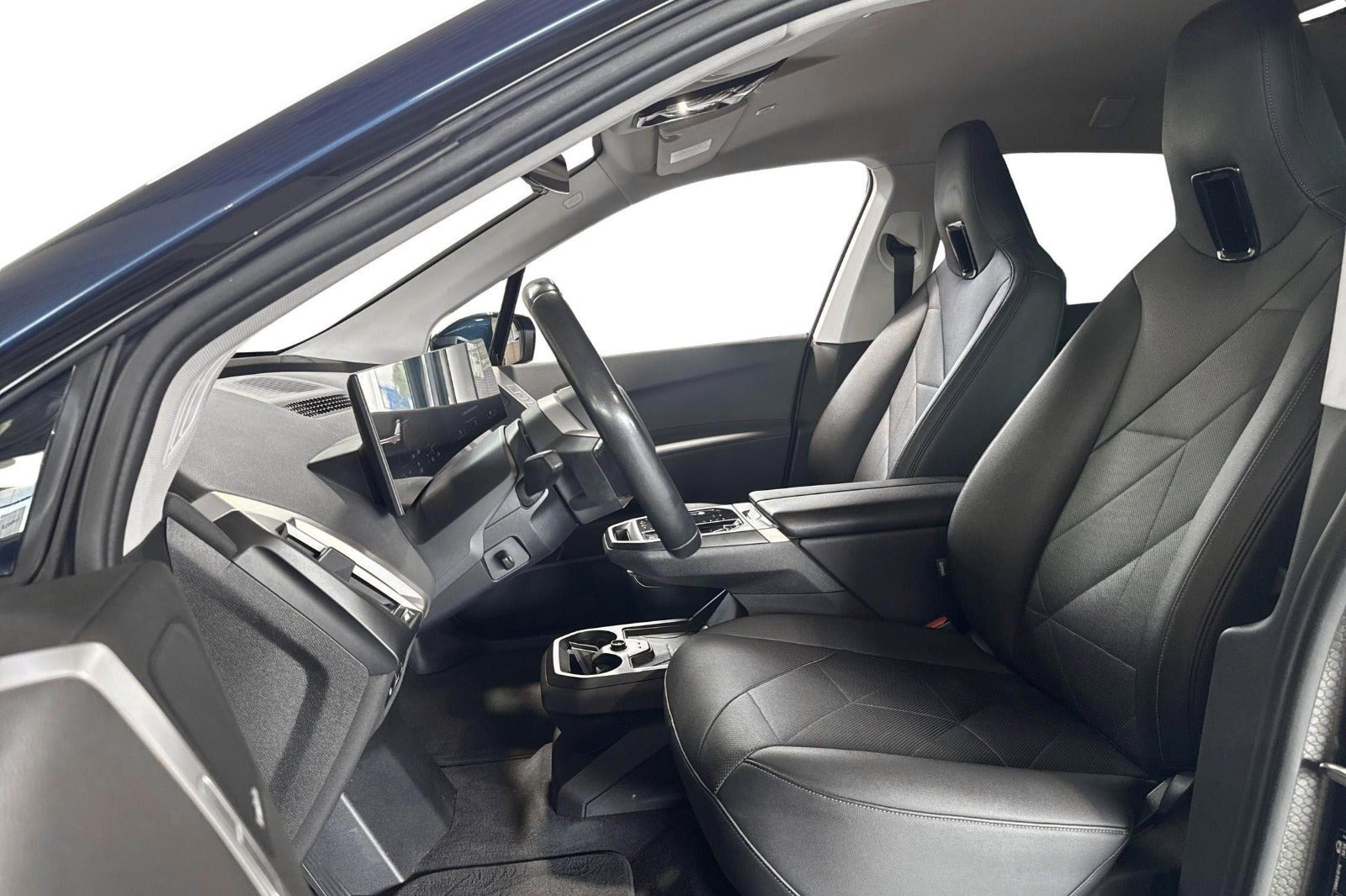 Blå BMW iX fra 2022