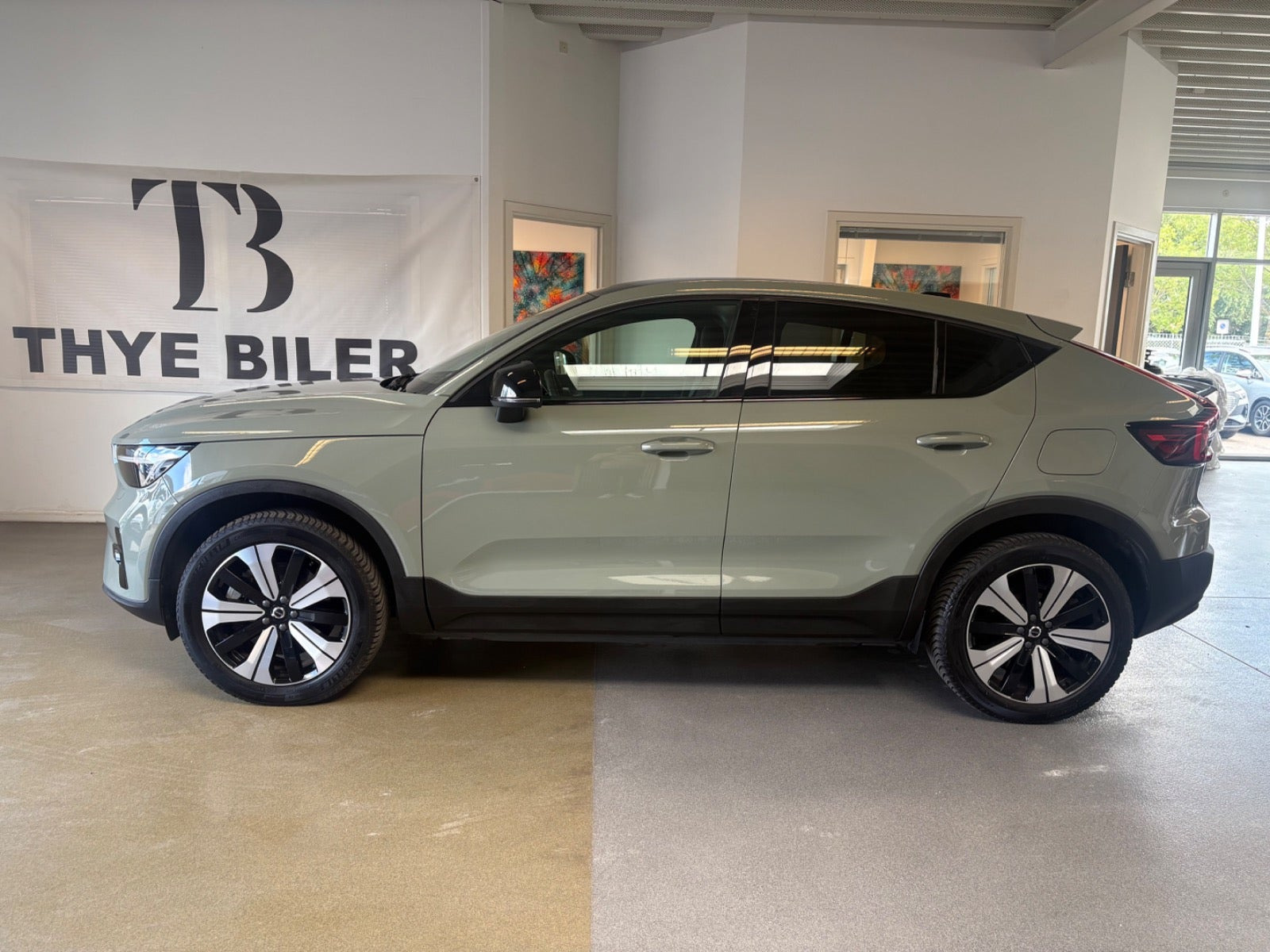Grøn Volvo C40 fra 2023
