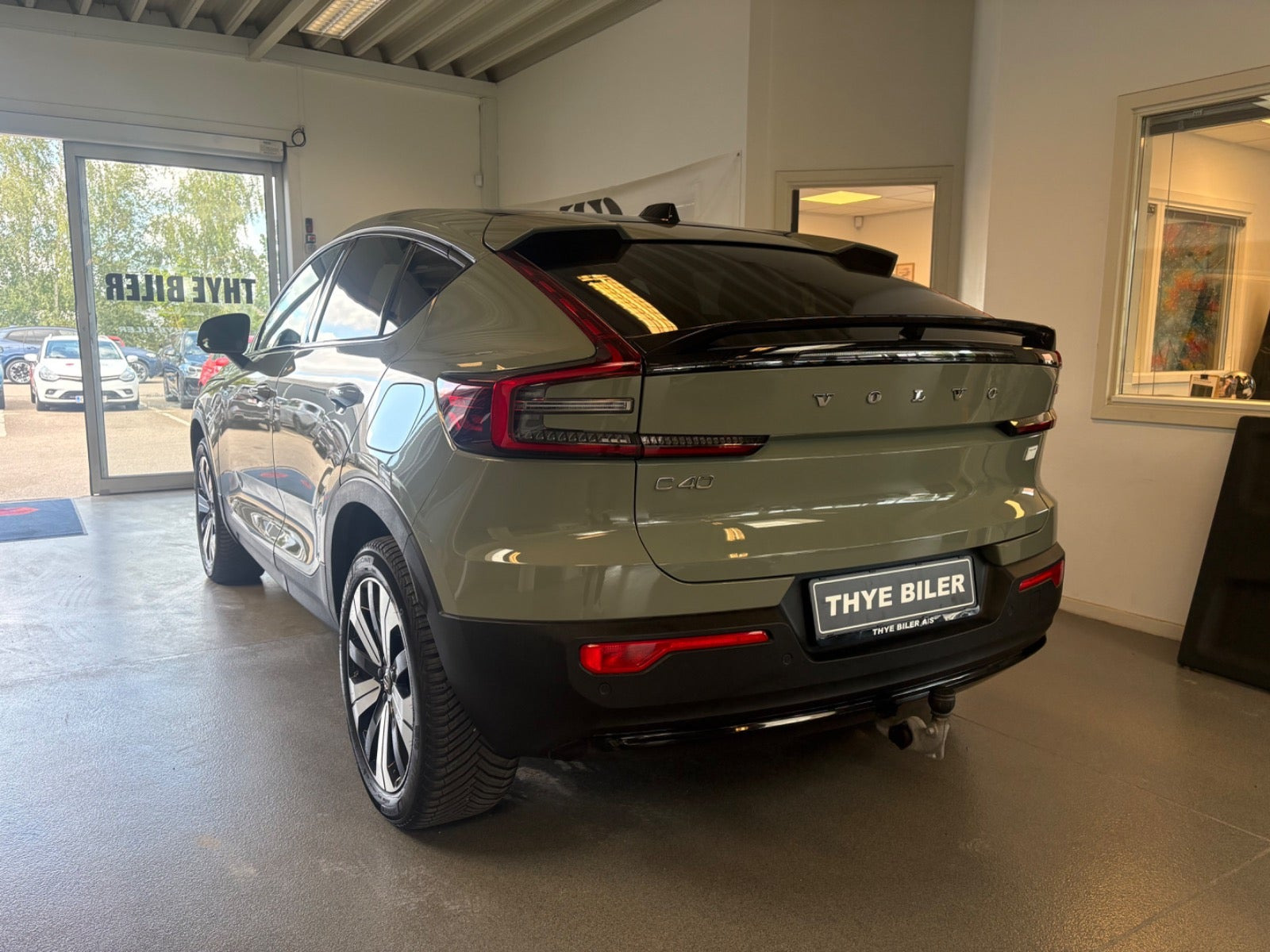 Grøn Volvo C40 fra 2023