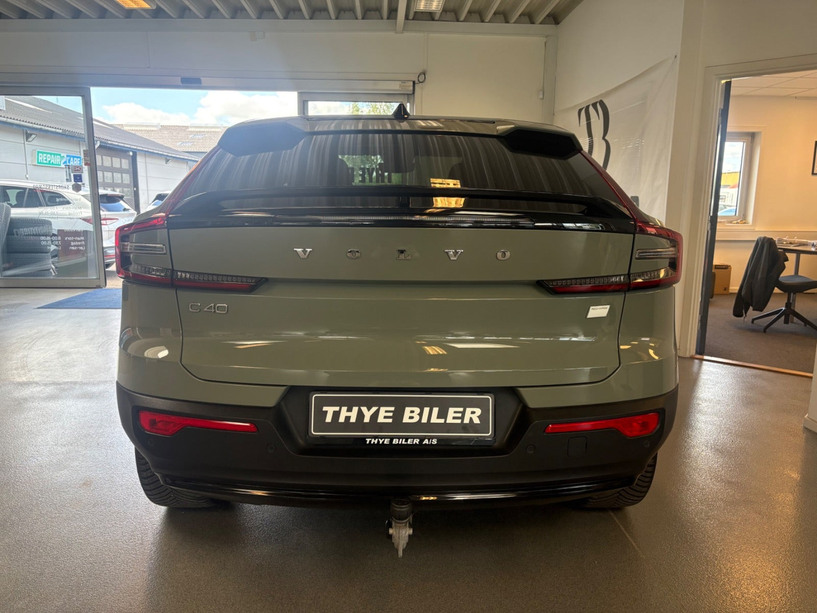 Grøn Volvo C40 fra 2023